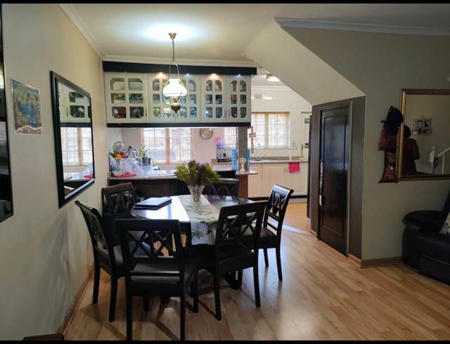 3 BEDROOM PROPERTY TO RENT IN ESCOMBE